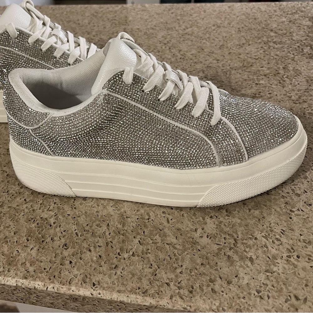 Jessica Simpson Cherello Rhinestone Sparkle Platform Sneaker 8.5w - Lightly worn